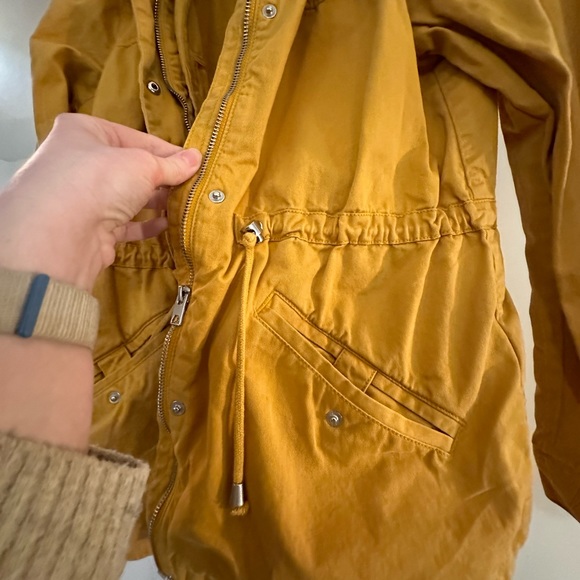 H&M Mustard Yellow Light Jacket - Picture 2 of 2